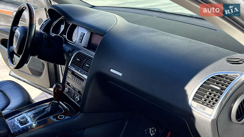Внедорожник / Кроссовер Audi Q7 2007 в Запорожье