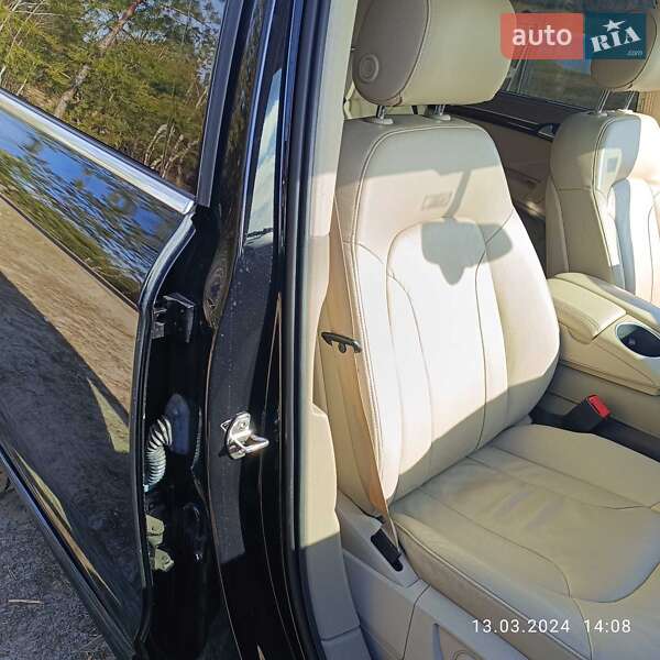 Внедорожник / Кроссовер Audi Q7 2013 в Ахтырке