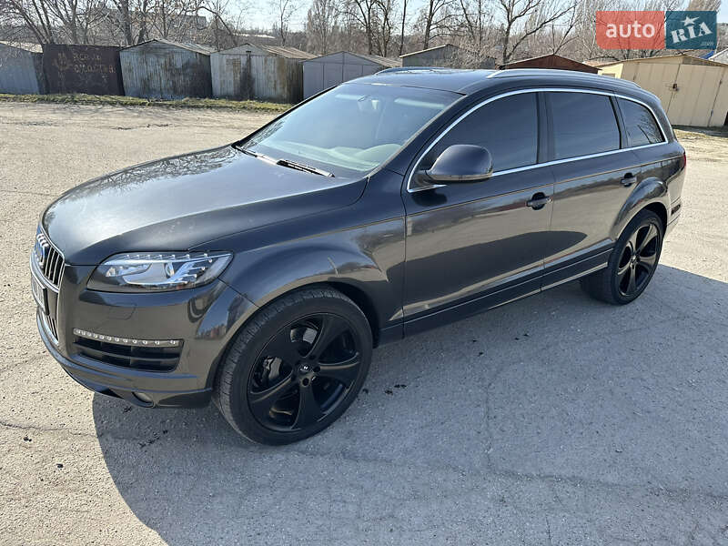 Audi Q7 2013