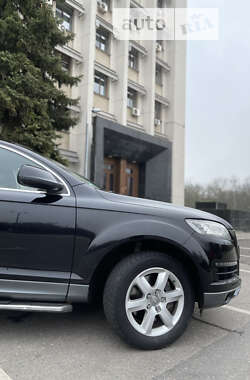 Внедорожник / Кроссовер Audi Q7 2013 в Одессе