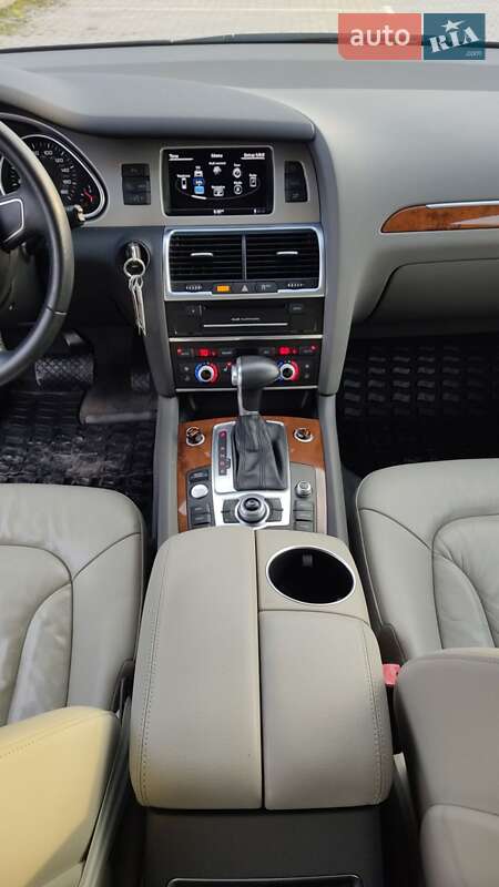 Внедорожник / Кроссовер Audi Q7 2015 в Бродах