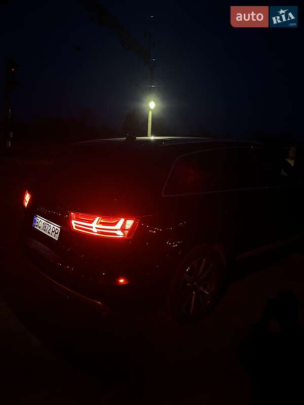 Позашляховик / Кросовер Audi Q7 2018 в Львові