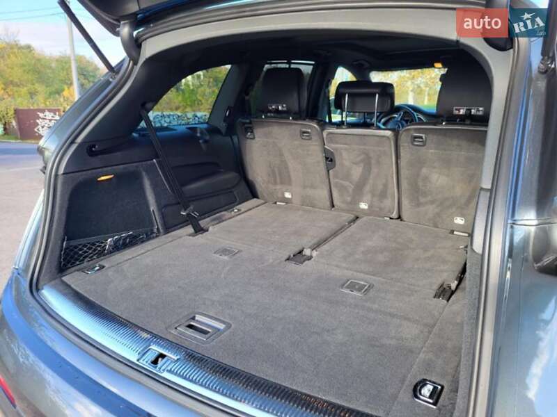 Позашляховик / Кросовер Audi Q7 2015 в Черкасах
