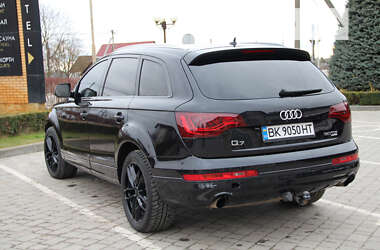 Внедорожник / Кроссовер Audi Q7 2010 в Сарнах