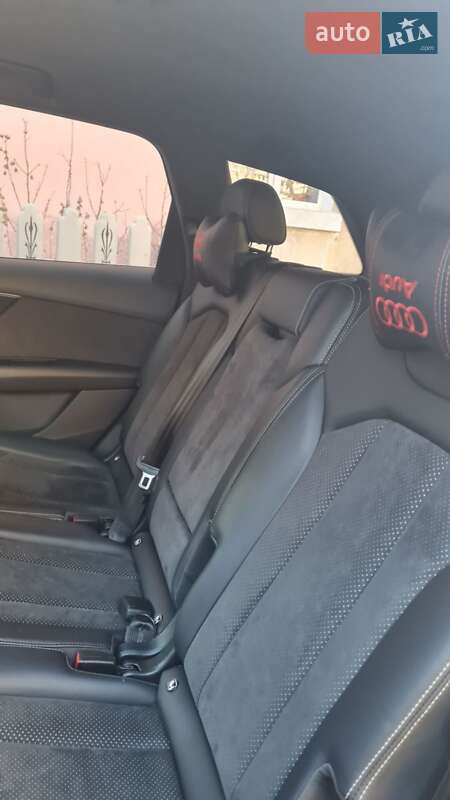 Внедорожник / Кроссовер Audi Q7 2018 в Рахове