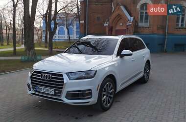 Внедорожник / Кроссовер Audi Q7 2017 в Сумах