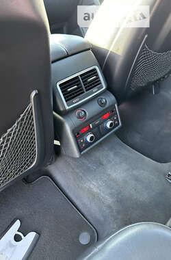 Внедорожник / Кроссовер Audi Q7 2010 в 