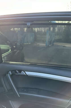 Внедорожник / Кроссовер Audi Q7 2010 в 