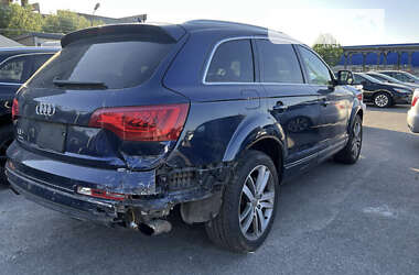 Внедорожник / Кроссовер Audi Q7 2010 в 