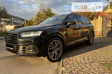 Внедорожник / Кроссовер Audi Q7 2018 в Луцке