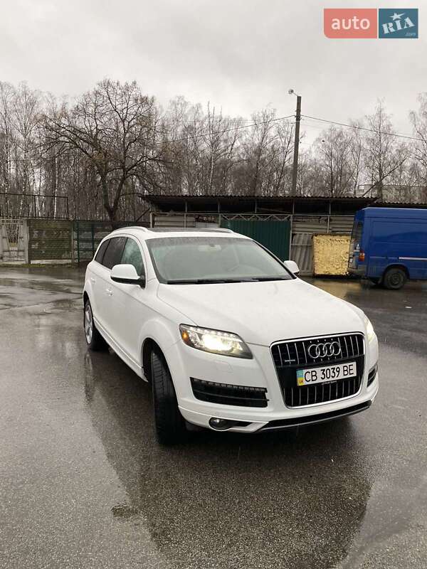 Внедорожник / Кроссовер Audi Q7 2014 в Чернигове