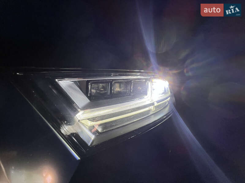 Внедорожник / Кроссовер Audi Q7 2016 в Луцке