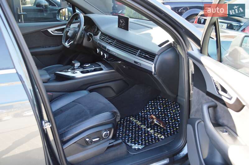 Внедорожник / Кроссовер Audi Q7 2017 в Одессе