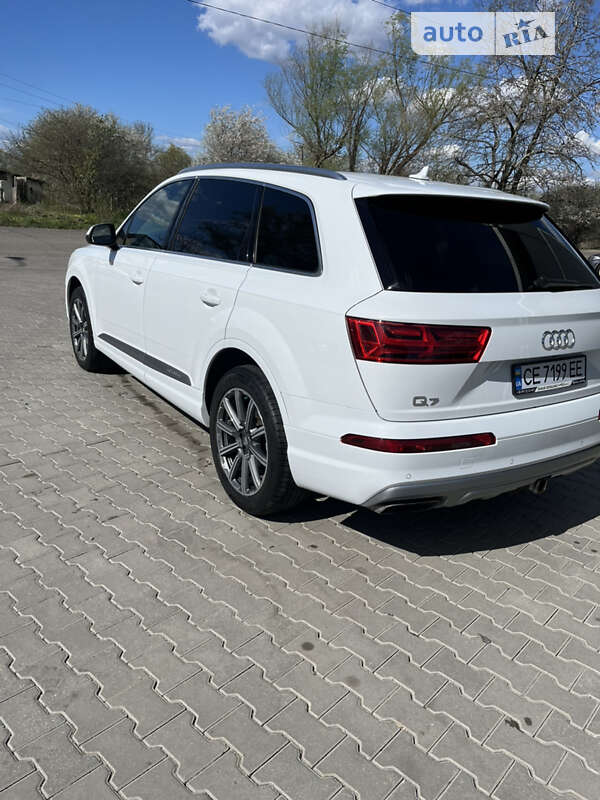Внедорожник / Кроссовер Audi Q7 2016 в Черновцах