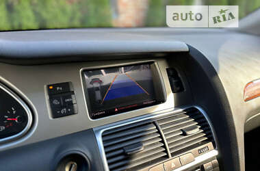Внедорожник / Кроссовер Audi Q7 2015 в 