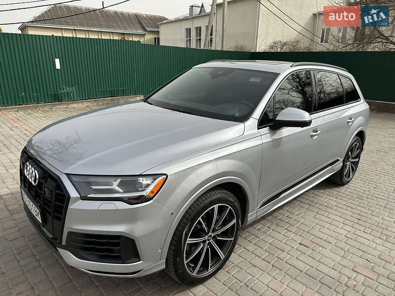 Позашляховик / Кросовер Audi Q7 2020 в Заліщиках