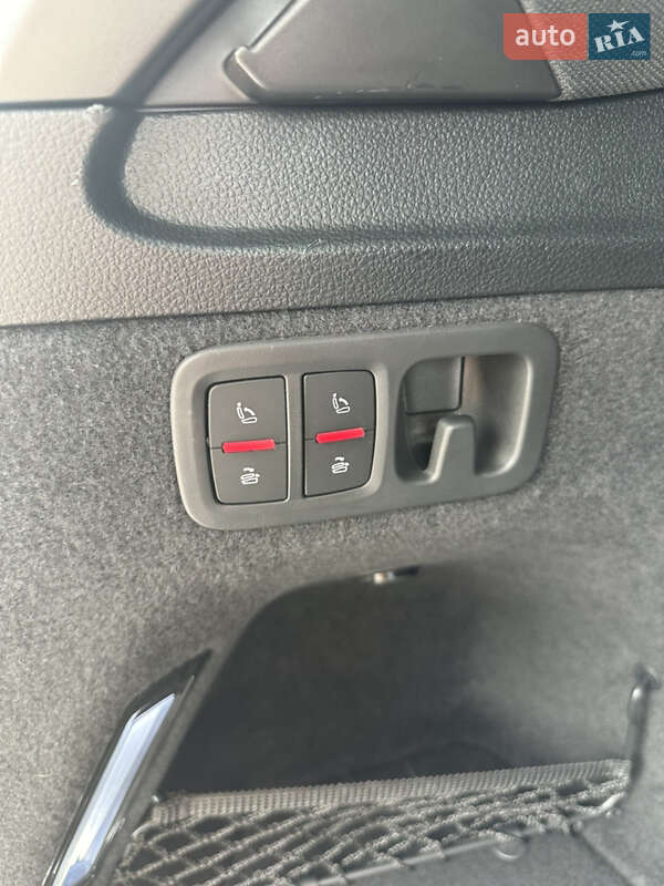 Позашляховик / Кросовер Audi Q7 2020 в Заліщиках