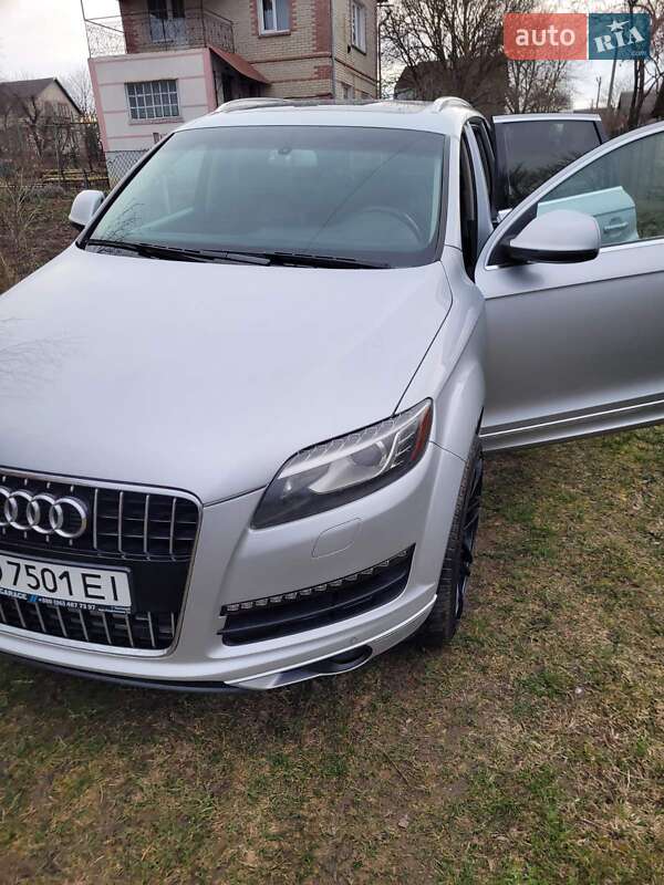 Внедорожник / Кроссовер Audi Q7 2013 в Тернополе