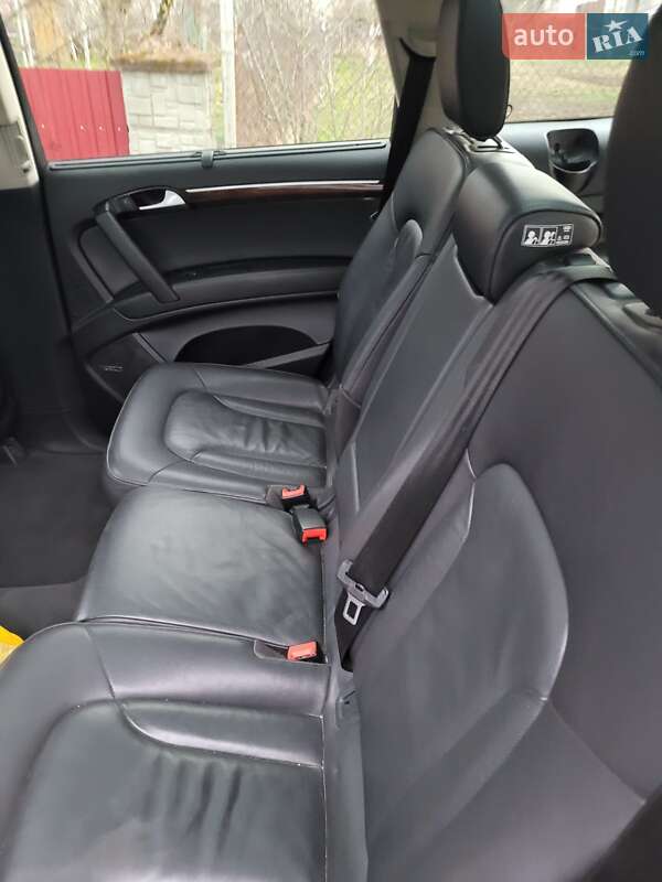Внедорожник / Кроссовер Audi Q7 2013 в Тернополе