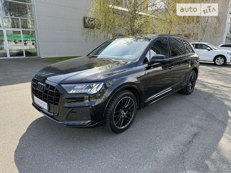 Внедорожник / Кроссовер Audi Q7 2021 в Киеве