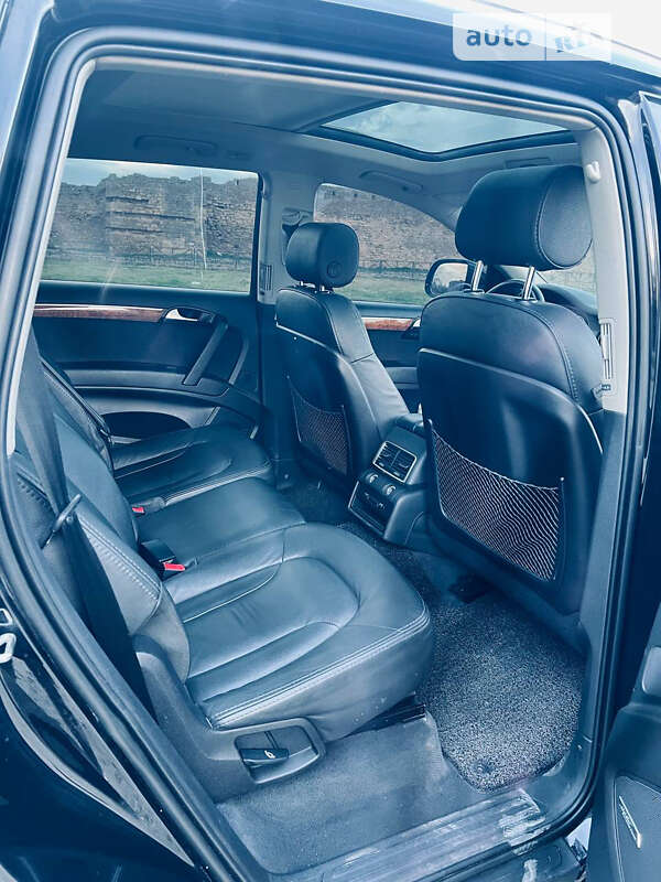 Позашляховик / Кросовер Audi Q7 2013 в Білгороді-Дністровському
