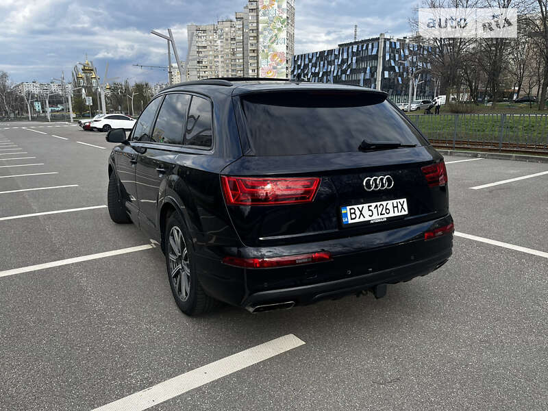 Внедорожник / Кроссовер Audi Q7 2017 в Харькове