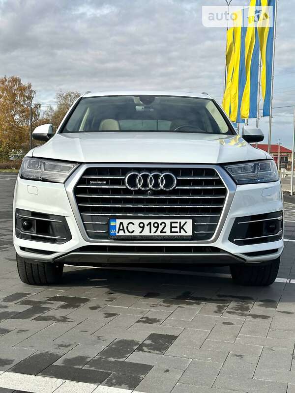 Внедорожник / Кроссовер Audi Q7 2018 в Луцке