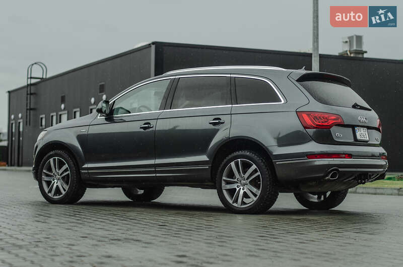 Позашляховик / Кросовер Audi Q7 2015 в Тернополі