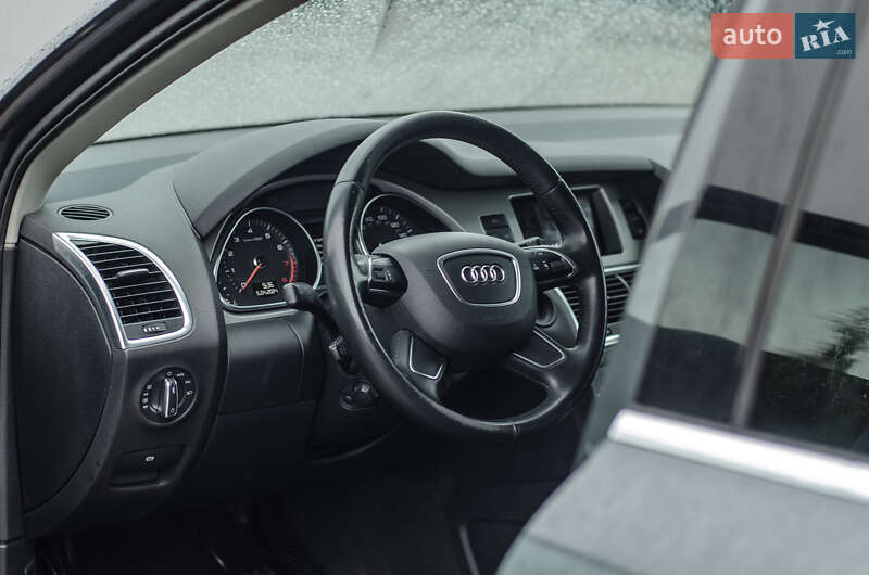 Позашляховик / Кросовер Audi Q7 2015 в Тернополі