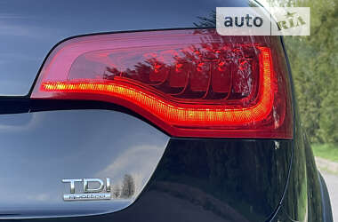 Внедорожник / Кроссовер Audi Q7 2014 в 