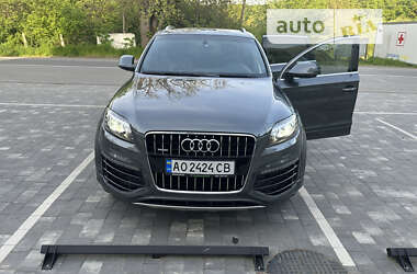 Позашляховик / Кросовер Audi Q7 2015 в 