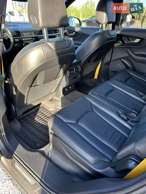 Внедорожник / Кроссовер Audi Q7 2019 в Черновцах