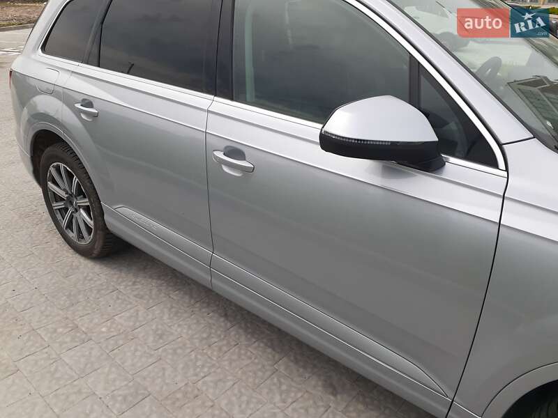 Позашляховик / Кросовер Audi Q7 2018 в Львові