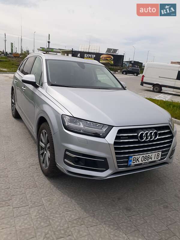 Позашляховик / Кросовер Audi Q7 2018 в Львові