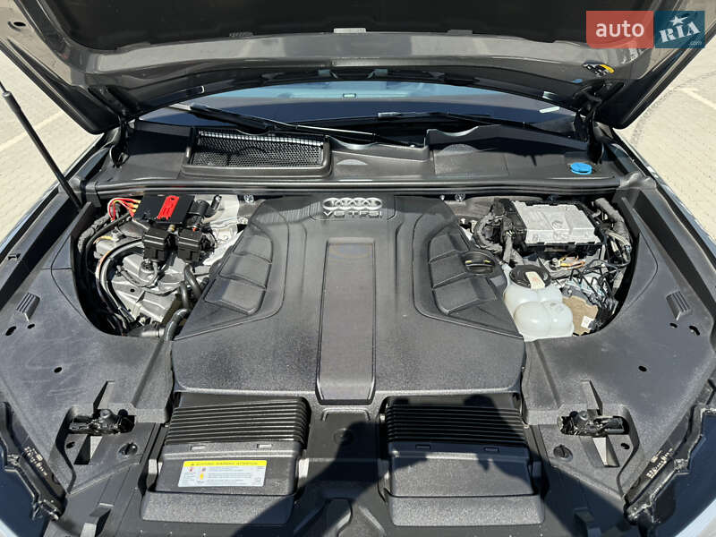 Внедорожник / Кроссовер Audi Q7 2016 в Львове