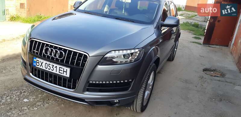 Внедорожник / Кроссовер Audi Q7 2013 в Хмельницком