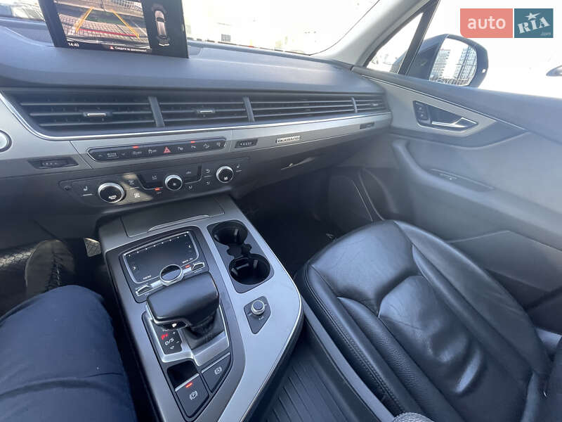 Позашляховик / Кросовер Audi Q7 2016 в Чернігові