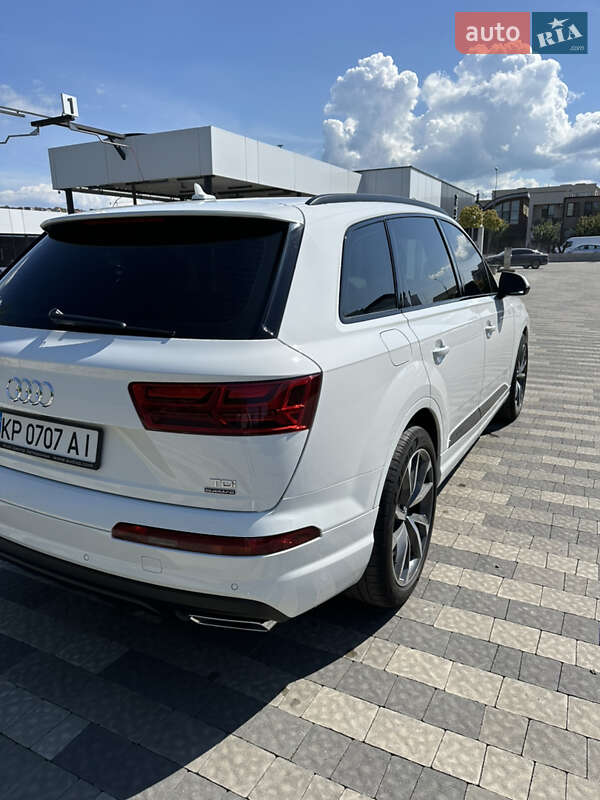 Внедорожник / Кроссовер Audi Q7 2017 в Ивано-Франковске