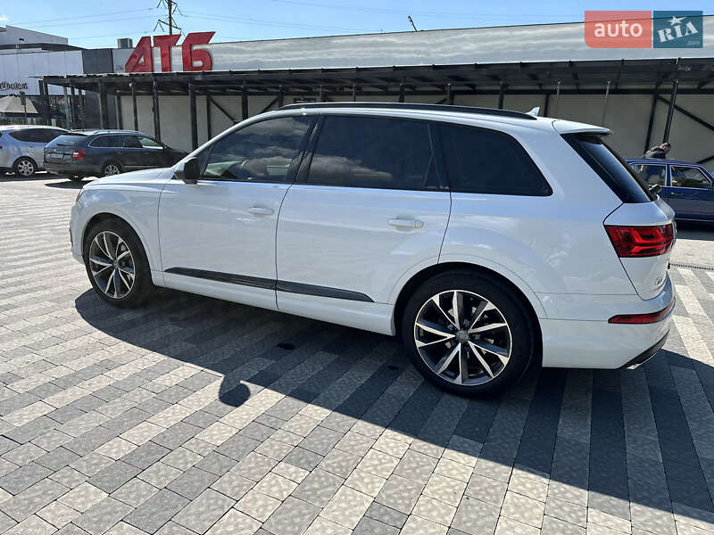 Внедорожник / Кроссовер Audi Q7 2017 в Ивано-Франковске