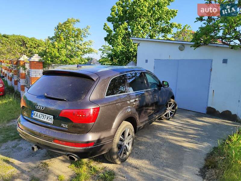 Внедорожник / Кроссовер Audi Q7 2014 в Киеве