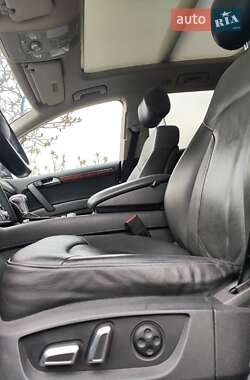 Внедорожник / Кроссовер Audi Q7 2014 в 