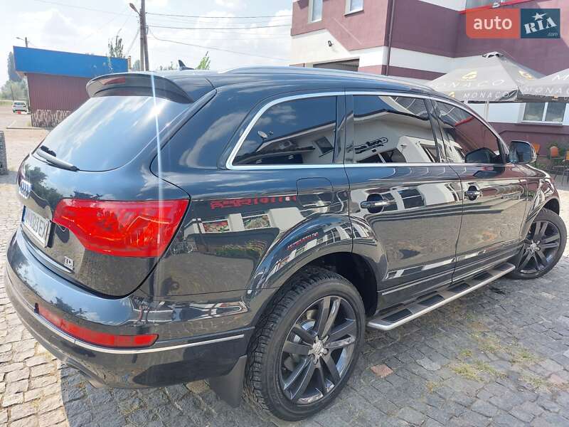 Позашляховик / Кросовер Audi Q7 2009 в Житомирі