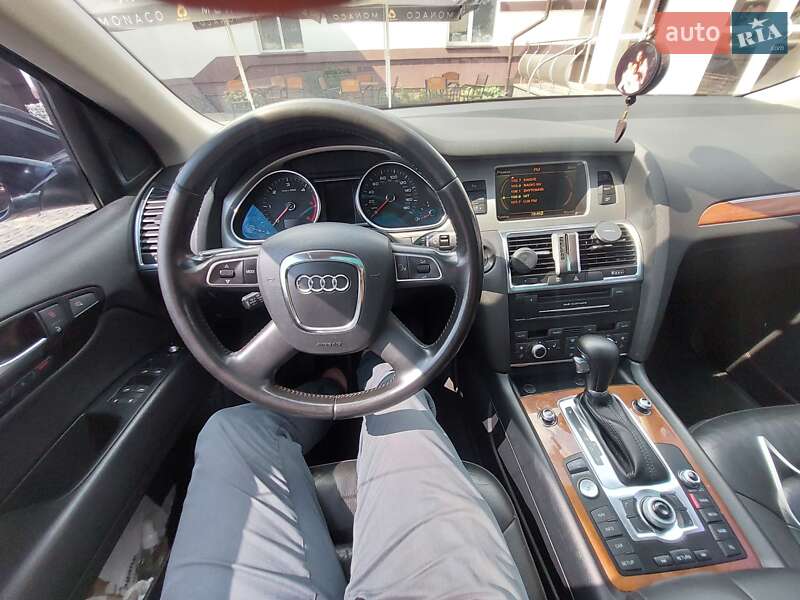 Позашляховик / Кросовер Audi Q7 2009 в Житомирі