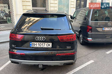 Внедорожник / Кроссовер Audi Q7 2018 в 