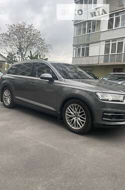 Внедорожник / Кроссовер Audi Q7 2015 в Дрогобыче