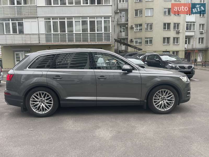 Внедорожник / Кроссовер Audi Q7 2015 в Львове