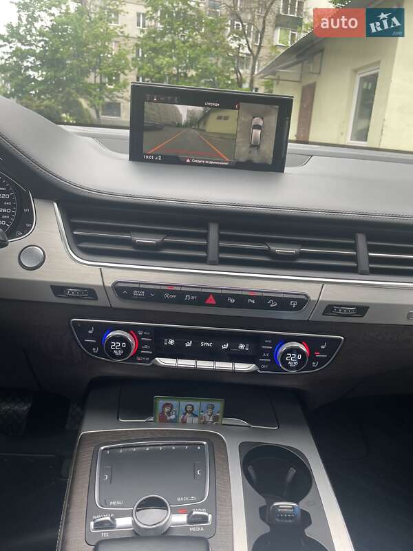 Внедорожник / Кроссовер Audi Q7 2015 в Львове