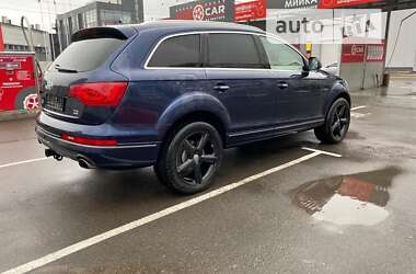 Позашляховик / Кросовер Audi Q7 2014 в Києві