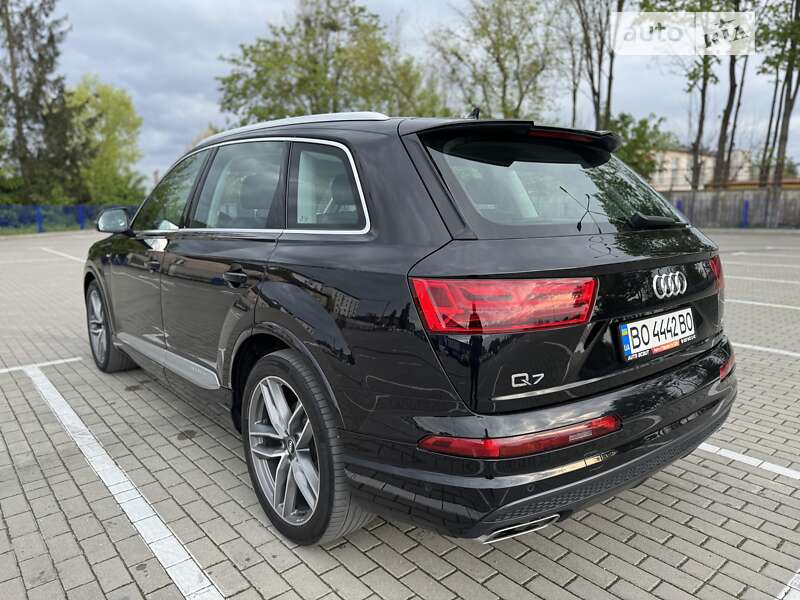 Внедорожник / Кроссовер Audi Q7 2018 в Тернополе