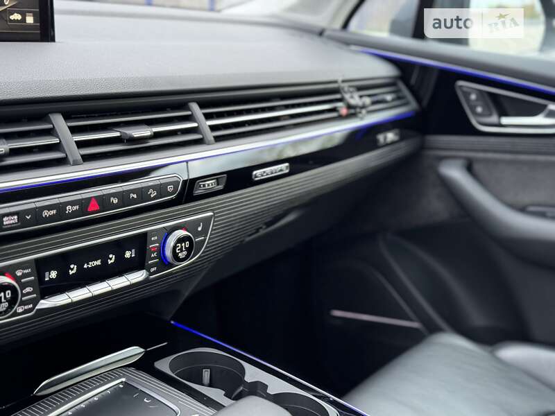 Внедорожник / Кроссовер Audi Q7 2018 в Тернополе